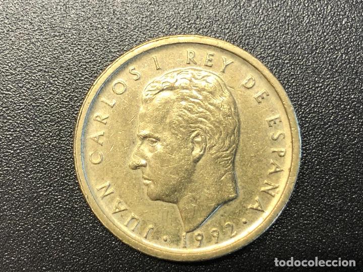 Monedas con errores: 100 pesetas 1992 error - Foto 1