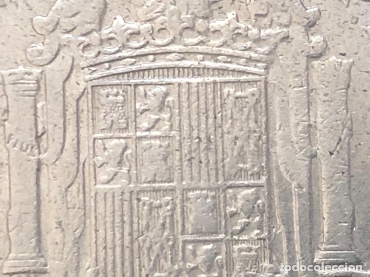 Monedas con errores: 5 pesetas 1949*50 errores sin ultra - Foto 3