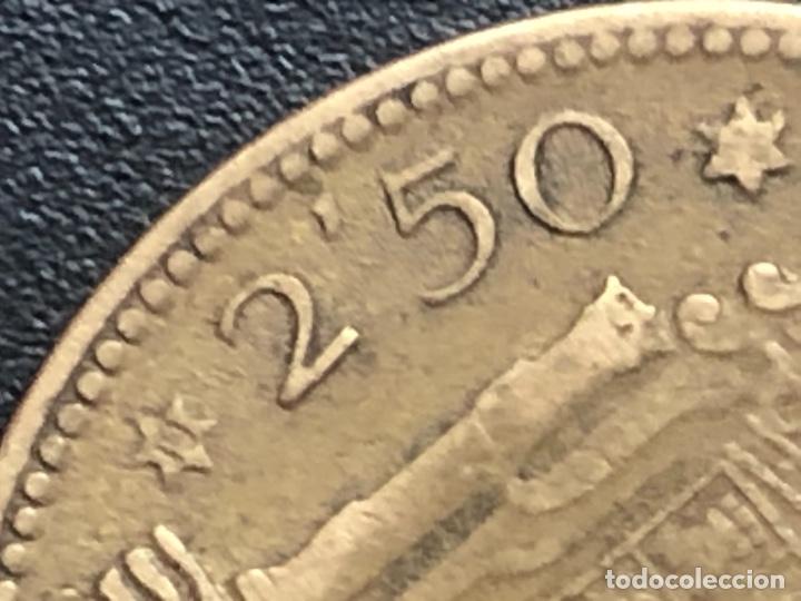 Monedas con errores: 2,5 pesetas 1953 varios errores - Foto 11