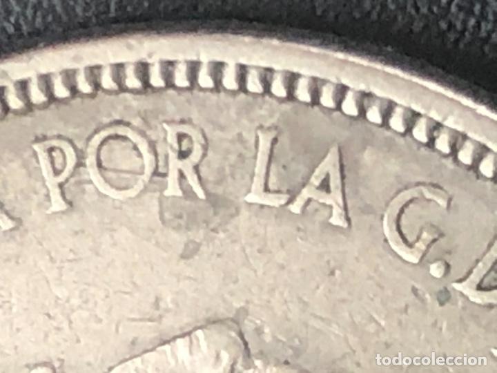 Monedas con errores: 5 pesetas 1957*58 error en POR - Foto 1