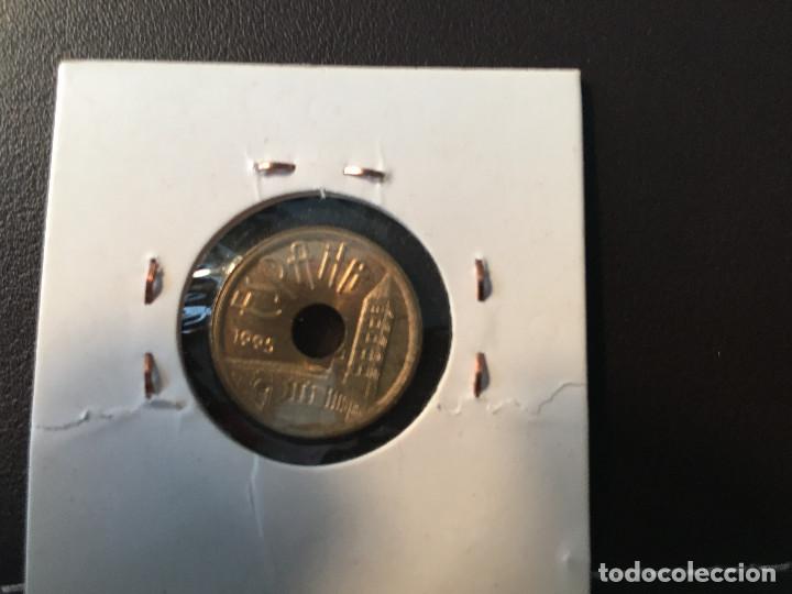 Monedas con errores: ## Error # 1995 Juan Carlos I 25 pesetas - Foto 2