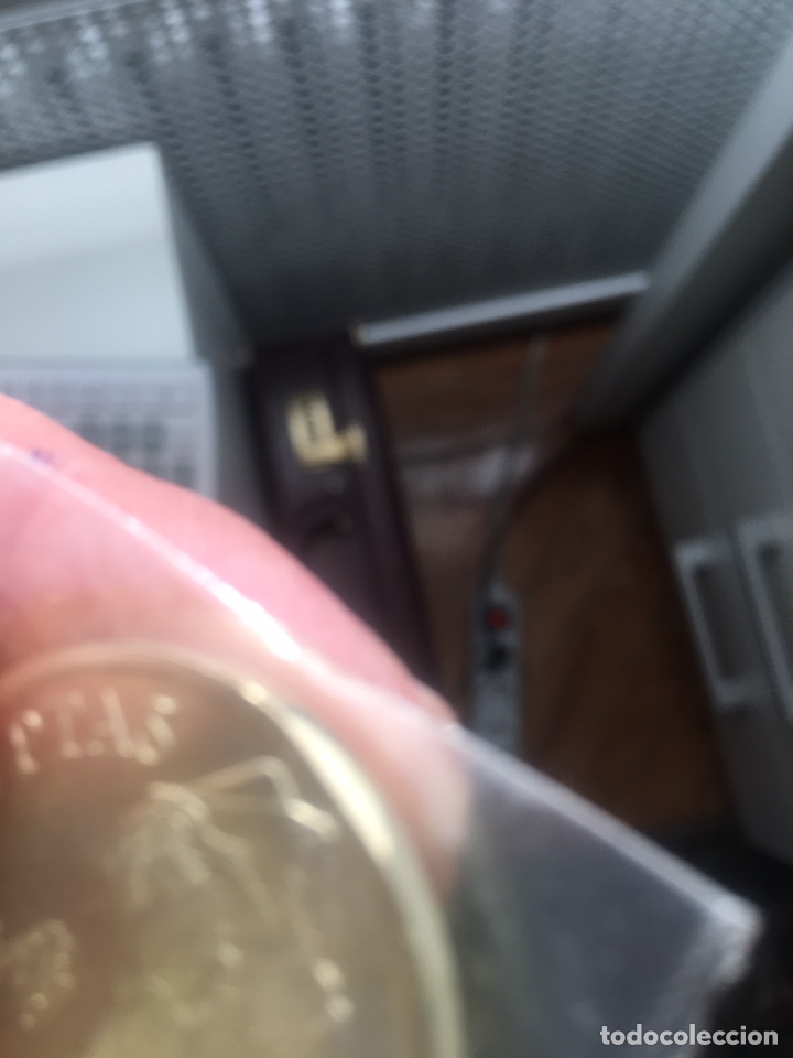 Monedas con errores: ## Error # 2000 pesetas 1996 SC en su bolsa. Tiene un corte en el canto - Foto 5