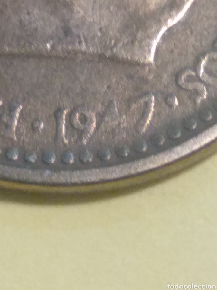 Monedas con errores: *ERROR* peseta de 1947, estrellas anep&iacute;grafas y floja acu&ntilde;&oacute; en leyenda - Foto 4