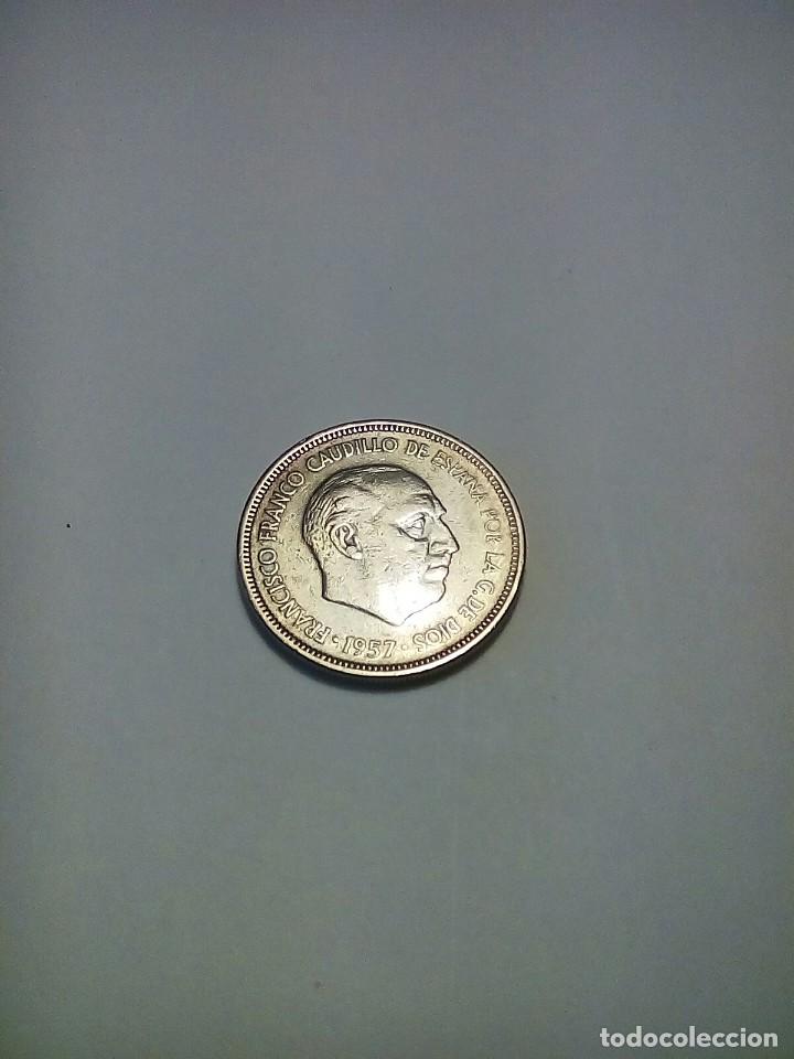 Monedas con errores: ERROR DE 5 PESETAS A&Ntilde;O 1957*58 VARIANTE SIN TILDE EN ESPANA - Foto 1