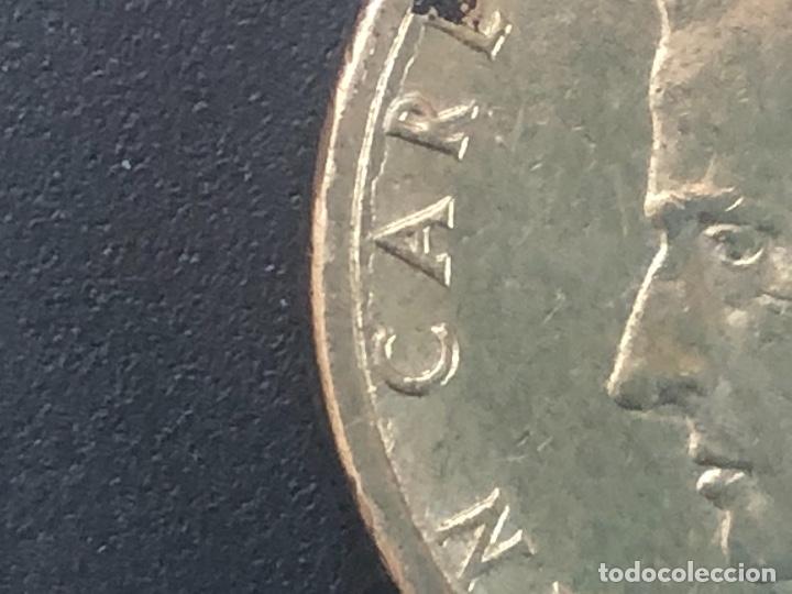 Monedas con errores: 2 monedas 100 pesetas 1988 variante y error - Foto 3