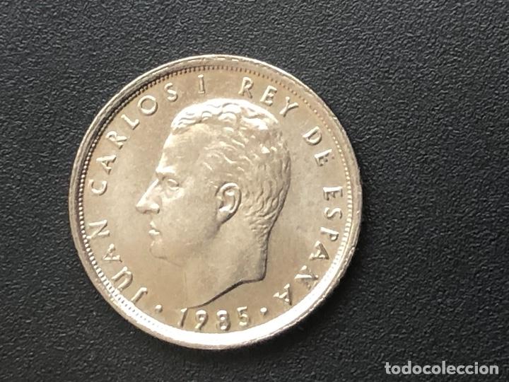 Monedas con errores: Escaso error en moneda de 10 pesetas 1985 - Foto 1