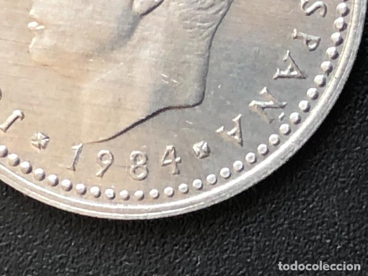 Monedas con errores: 3 monedas de 1 peseta 1984 - Foto 2