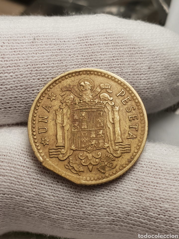 Monedas con errores: ERROR SEGMENTADA 1 PESETA 1966 - Foto 2