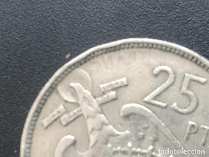 Monedas con errores: 25 pesetas 1957*58 errores - Foto 1