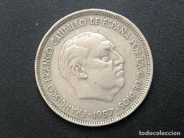 Monedas con errores: 25 pesetas 1957*58 errores - Foto 3