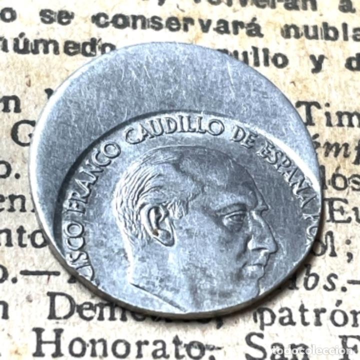 Monedas con errores: Error en moneda de 10 c&eacute;ntimos de 1959 acu&ntilde;aci&oacute;n muy desplazada - Foto 2