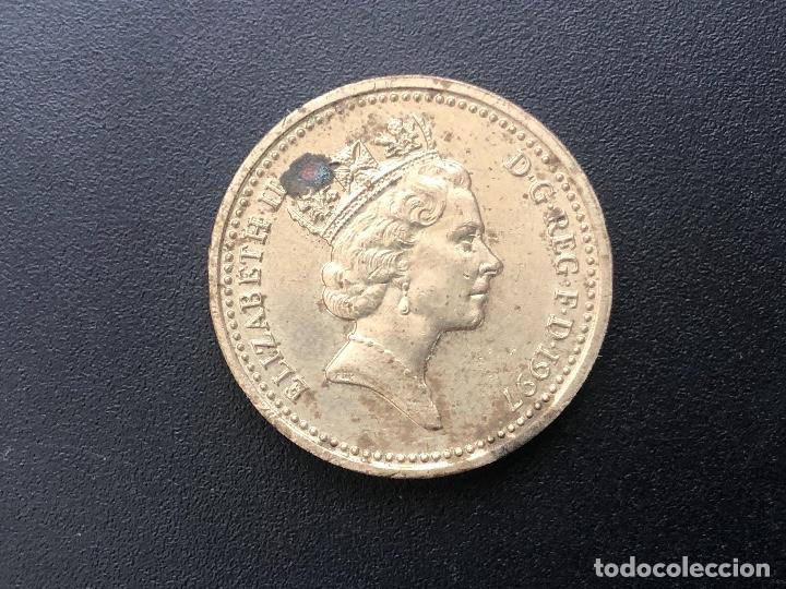 Monedas con errores: 1 libra (one pound) de 1997, DECUS al rev&eacute;s y m&aacute;s errores - Foto 4