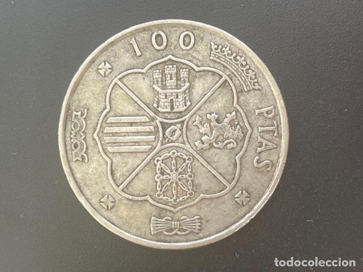 Monedas con errores: 100 pesetas 1966 *67 variante 1 en punta - Foto 5