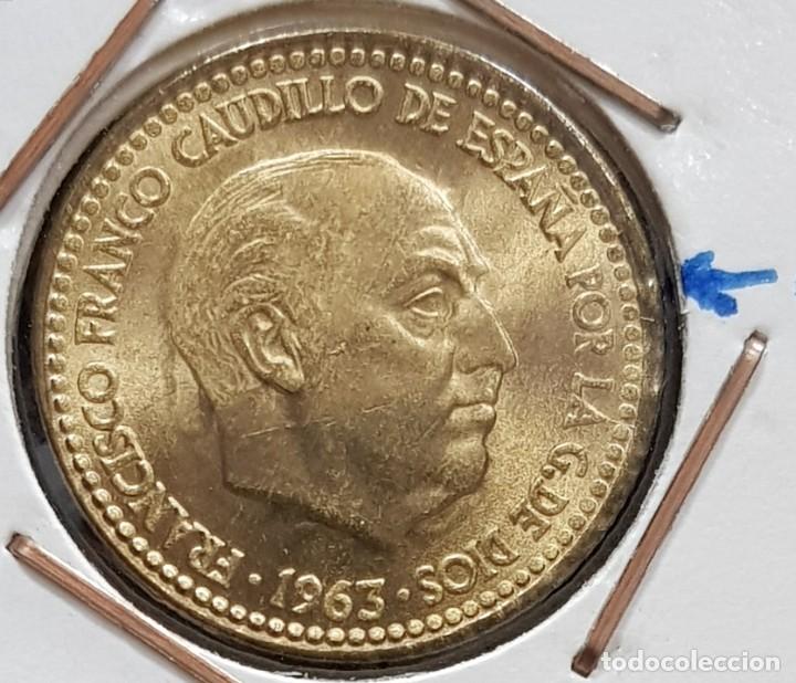Monedas con errores: ERROR - 1 Peseta 1963 *64 S/C - MONOCULO, VARIANTE MARCAS EN EL OJO - Foto 4