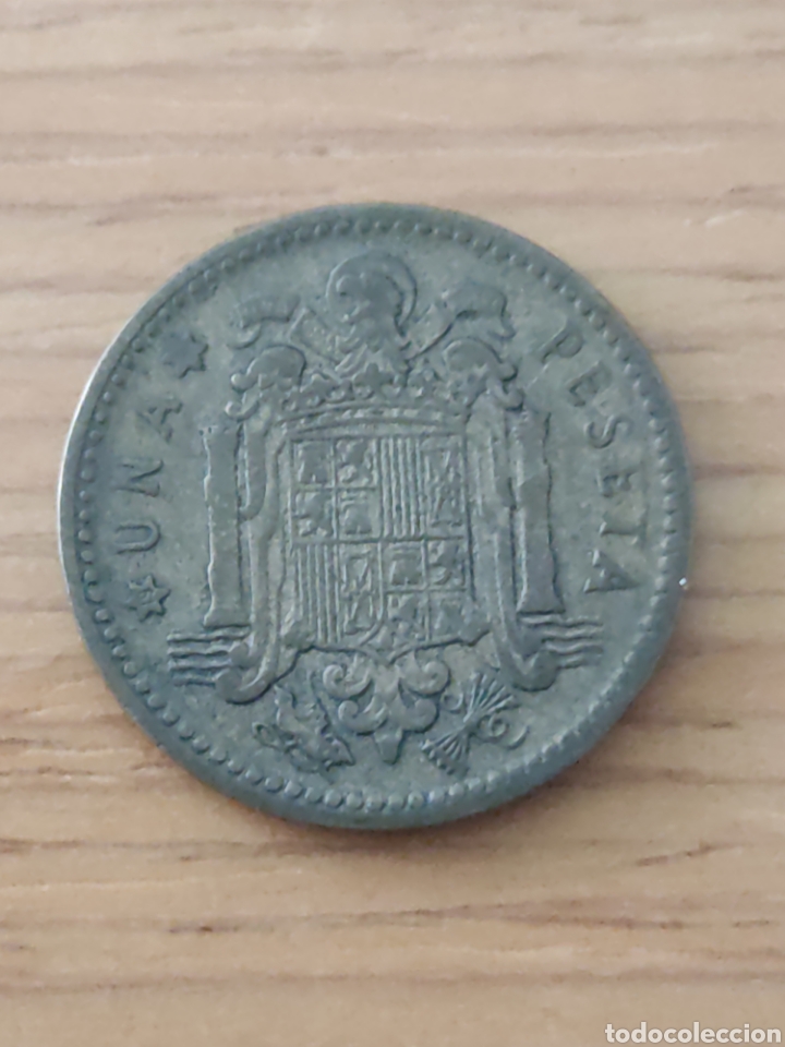 Monedas con errores: 1 peseta canto sin estr&iacute;as - Foto 1