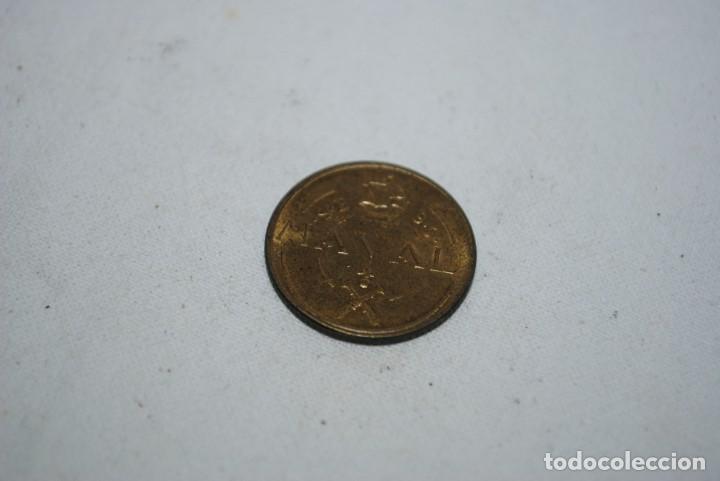 Monedas con errores: NAVAL , PRUEBAS DE LAS MAQUINAS DE ACU&Ntilde;AR . - Foto 3