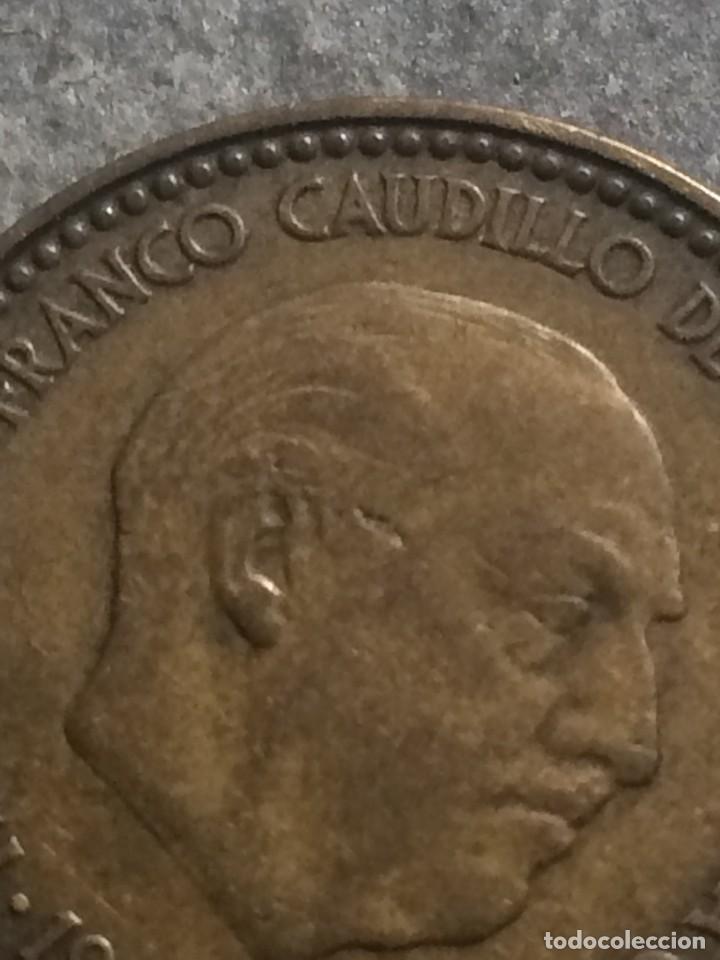 Monedas con errores: ESPA&Ntilde;A 1 PESETAS 1953 *5-. ERROR HILOS DE METAL - Foto 12