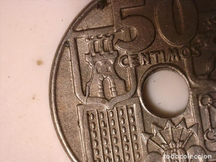 Monedas con errores: ERROR CU&Ntilde;O PARTIDO 50 C&Eacute;NTIMOS 1949*56 Franco Estado Espa&ntilde;ol - Foto 3