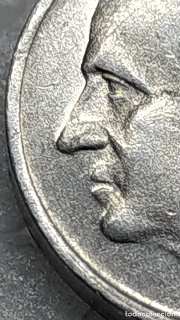 Monedas con errores: JA. 1 pta. 1993 y 1995. Espa&ntilde;a. Labio partido. Ver. - Foto 3