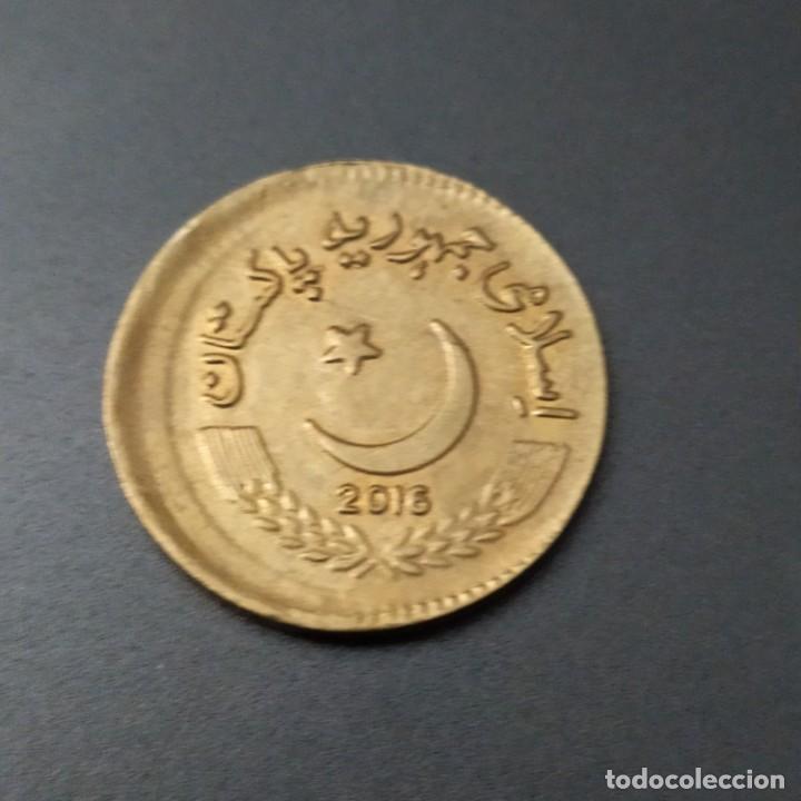 Monedas con errores: ## Error ## Pakistan 5 rupias 2016 Acu&ntilde;aci&oacute;n desplazada - Foto 1