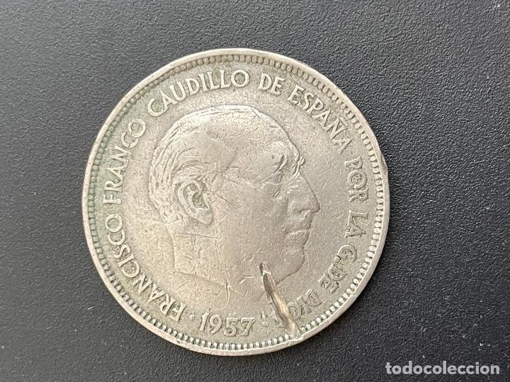 Monedas con errores: 25 pesetas 1957 - Foto 1