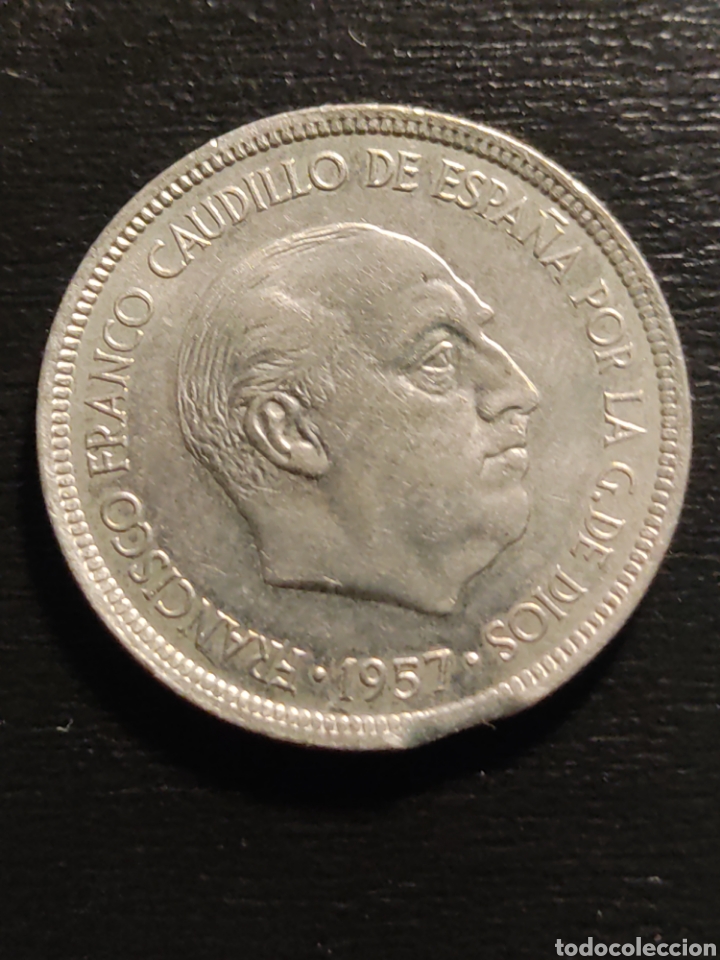 Monedas con errores: 5 pesetas 1957 error de acu&ntilde;aci&oacute;n - Foto 2