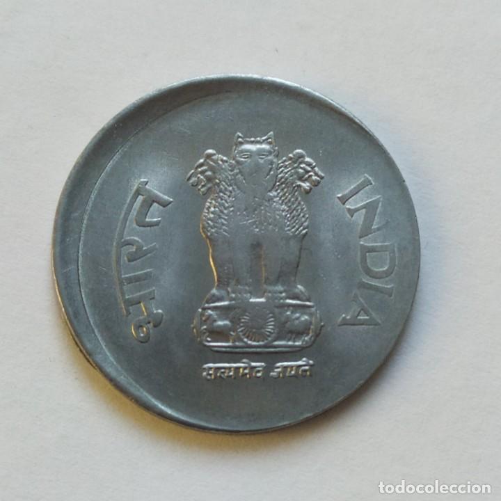 Monedas con errores: ## India - 1 Rupias 2004 desplazada ## - Foto 2