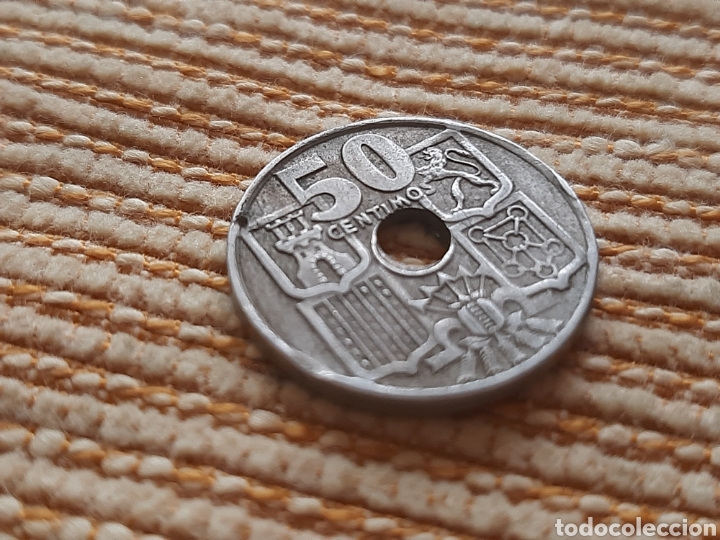 Monedas con errores: (ESPA&Ntilde;A)(1949*19*56)(ERROR) HOJITAS EN MONEDA DE 50 C&Eacute;NTIMOS - Foto 4
