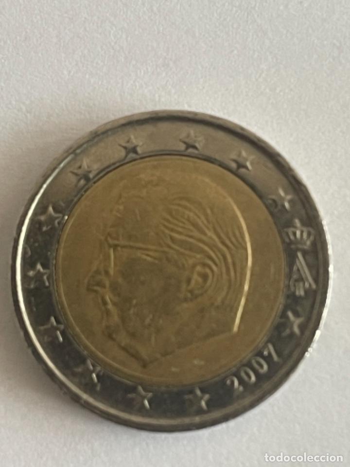 Monedas con errores: * ERROR * 2 &euro; 2007 B&Eacute;LGICA. TALADRO CENTRAL LIGERAMENTE DESPLAZADO - Foto 1