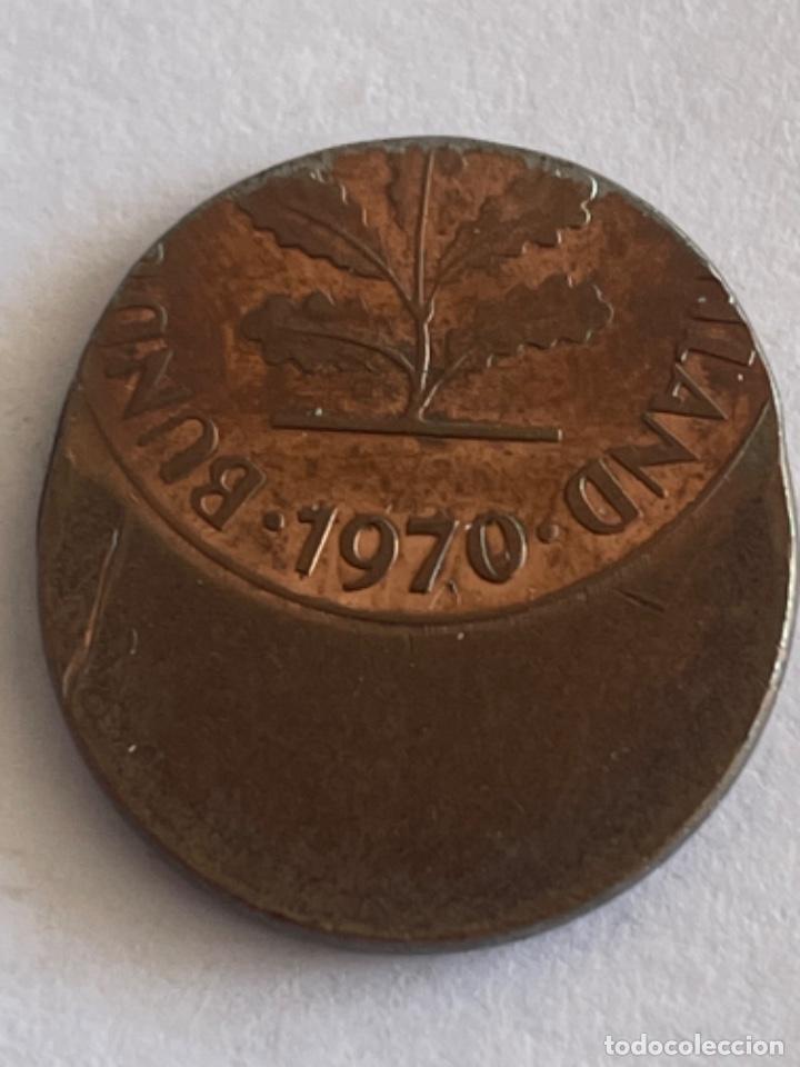 Monedas con errores: * ERROR * 1 PFNNIG ALEMANIA 1970. MUY DESPLAZADA - Foto 1