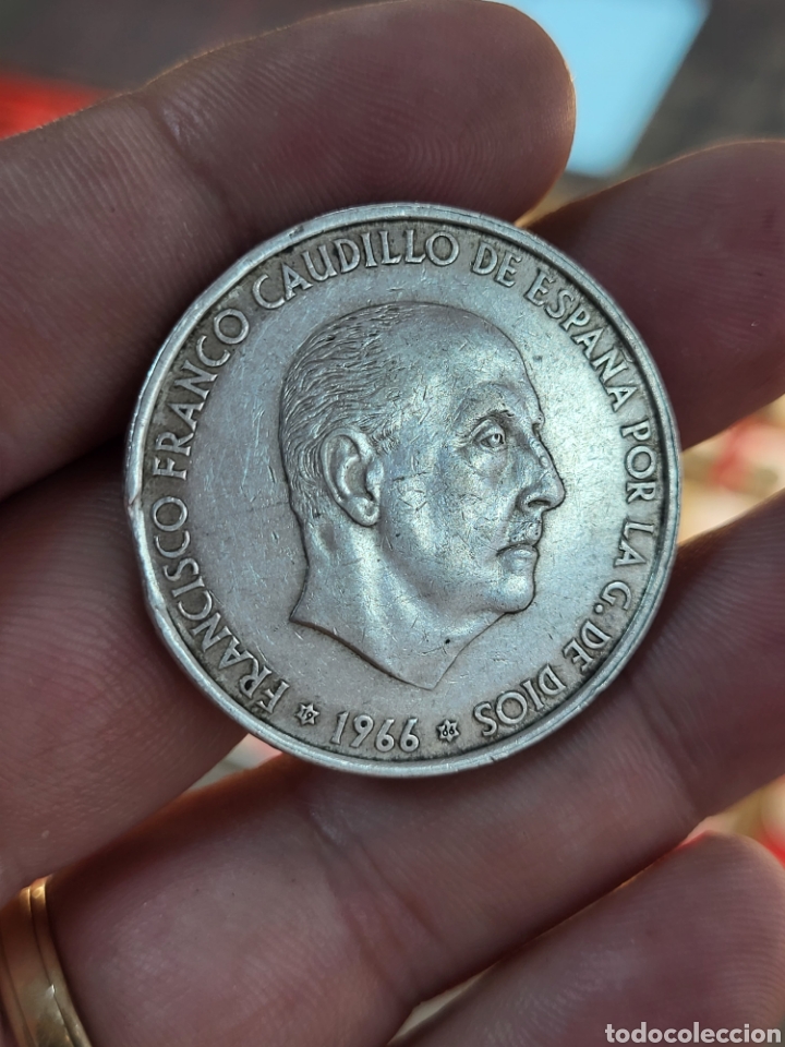 Monedas con errores: ERROR SEGMENTADA . 100 PESETAS DE PLATA A&Ntilde;O 1966 *19*66 - Foto 2