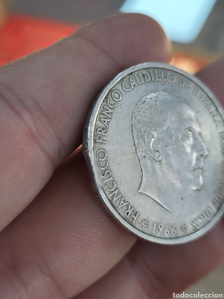Monedas con errores: ERROR SEGMENTADA . 100 PESETAS DE PLATA A&Ntilde;O 1966 *19*66 - Foto 3