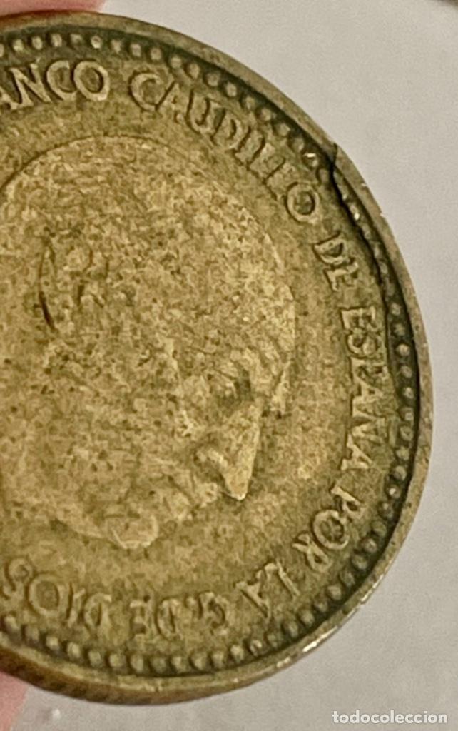 Monedas con errores: * ERROR * 1 PESETA 1963*63 COSPEL RAJADO EN EL CANTO - Foto 1
