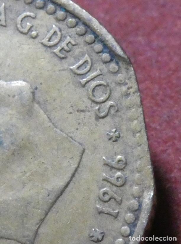 Monedas con errores: Error de acu&ntilde;aci&oacute;n moneda de 1 Peseta 1966*70 Segmentada final de riel - Foto 2