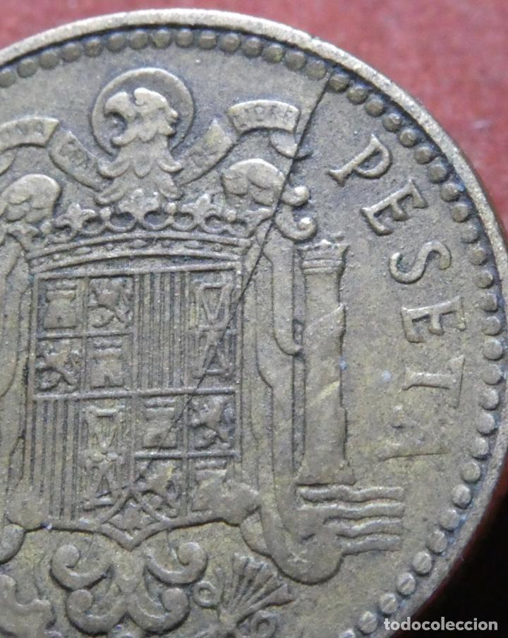 Monedas con errores: Error de acu&ntilde;aci&oacute;n moneda de 1 Peseta 1963 hoja saltada - Foto 2