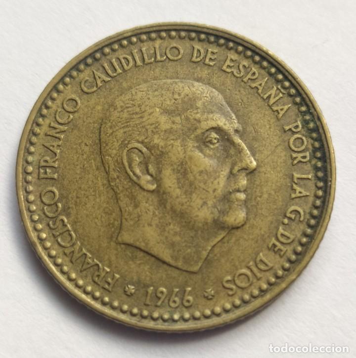Monedas con errores: ## Error ## 1 Peseta 1966-67 reverso girado ## - Foto 2