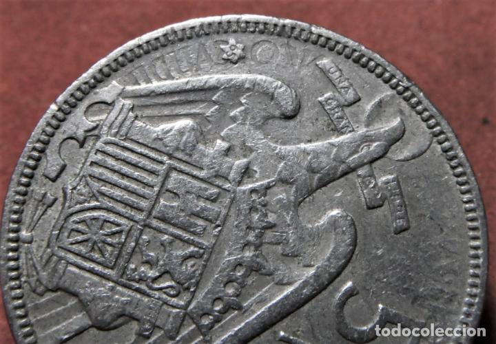 Monedas con errores: Error de acu&ntilde;aci&oacute;n moneda de 5 Pesetas 1957*65 Repintada muy Nitida - Foto 2
