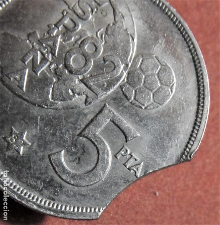 Monedas con errores: Error de acu&ntilde;aci&oacute;n moneda de 5 Pesetas 1980*82 Segmentada SC - Foto 2
