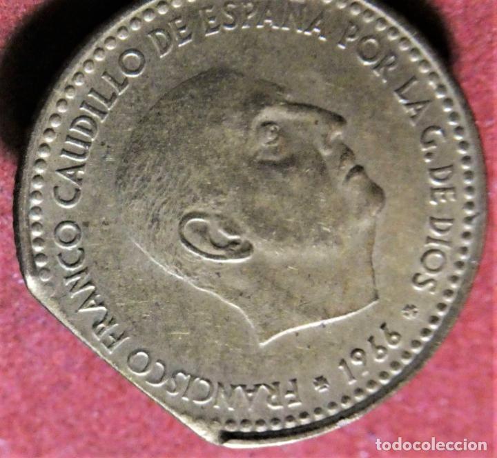 Monedas con errores: Error de acu&ntilde;aci&oacute;n moneda de 1 Peseta 1966*70 Segmentada final de riel - Foto 2