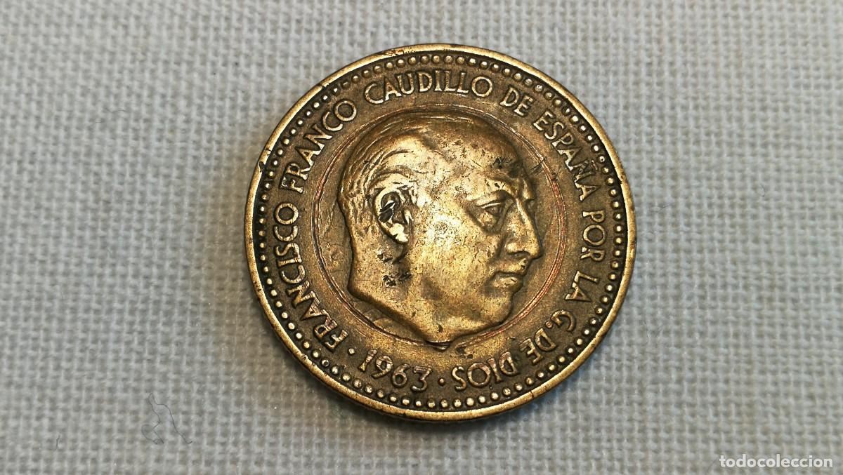 Monedas con errores: eRRoR.... (C&Iacute;RCULO, marcas raras) Moneda 1 Peseta 1963 *65 - Foto 1