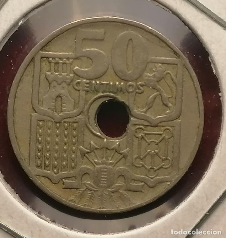 Monedas con errores: 50 centimos 1949 * Taladro desplazado - Foto 2