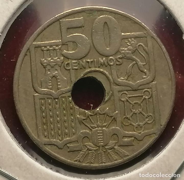 Monedas con errores: 50 centimos 1949 * 62 Taladro desplazado - Foto 2