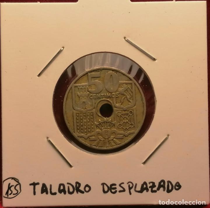 Monedas con errores: 50 centimos 1949 * 51 Taladro desplazado - Foto 1