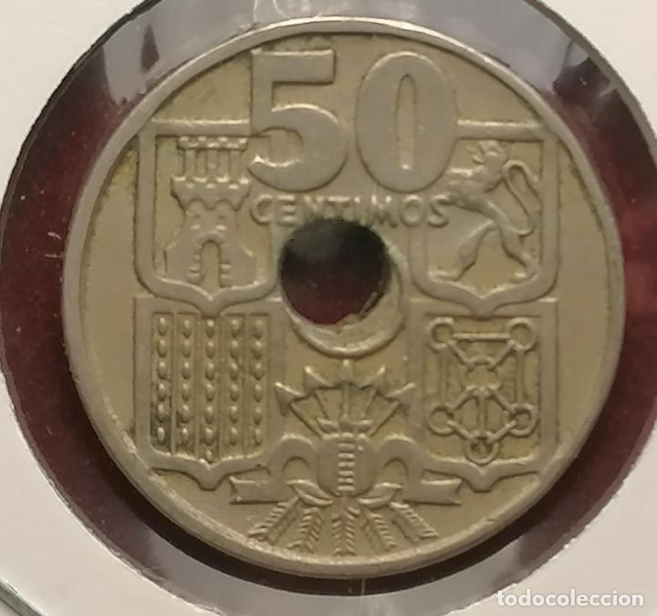 Monedas con errores: 50 centimos 1949 * Taladro desplazado - Foto 2