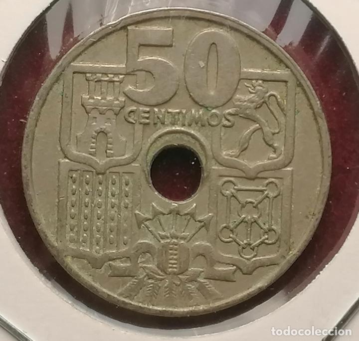 Monedas con errores: 50 centimos 1949 * Taladro desplazado - Foto 2