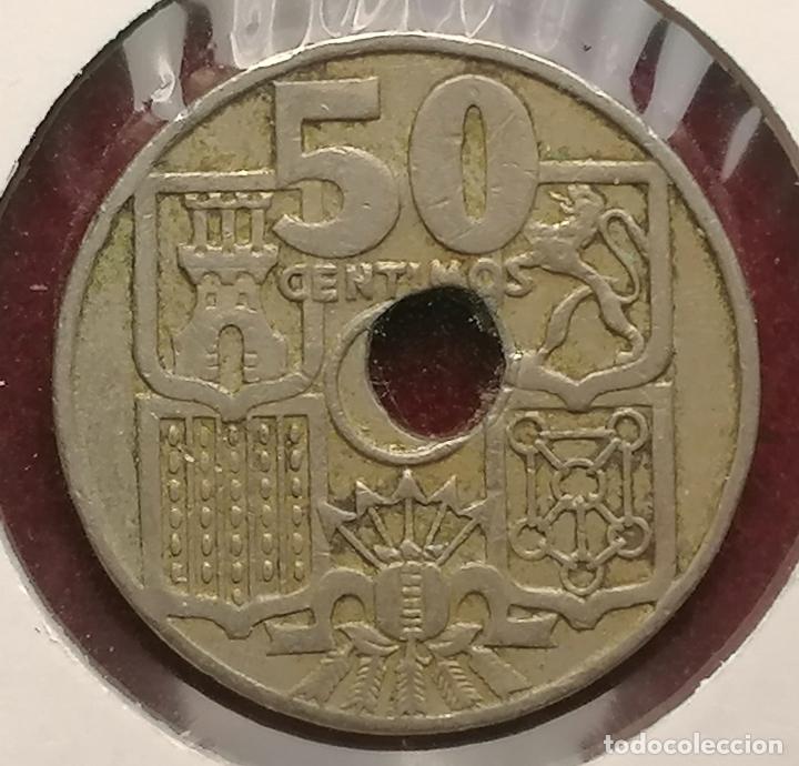 Monedas con errores: 50 centimos 1949 * Taladro desplazado - Foto 2