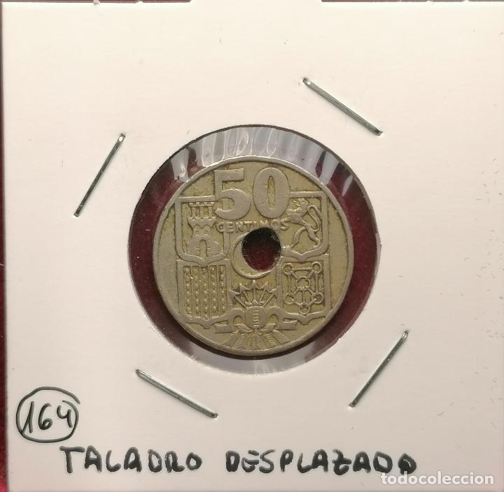 Monedas con errores: 50 centimos 1949 * Taladro desplazado - Foto 1