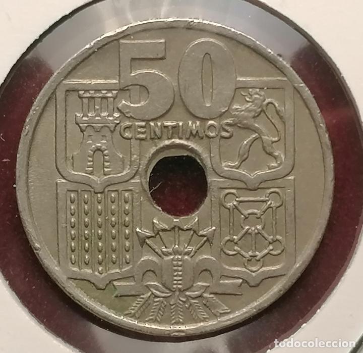Monedas con errores: 50 centimos 1963 * 65 Taladro desplazado - Foto 2