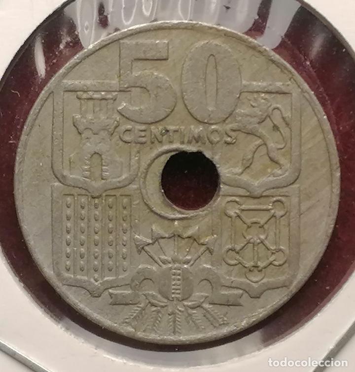 Monedas con errores: 50 centimos 1949 * 52 Taladro desplazado - Foto 2