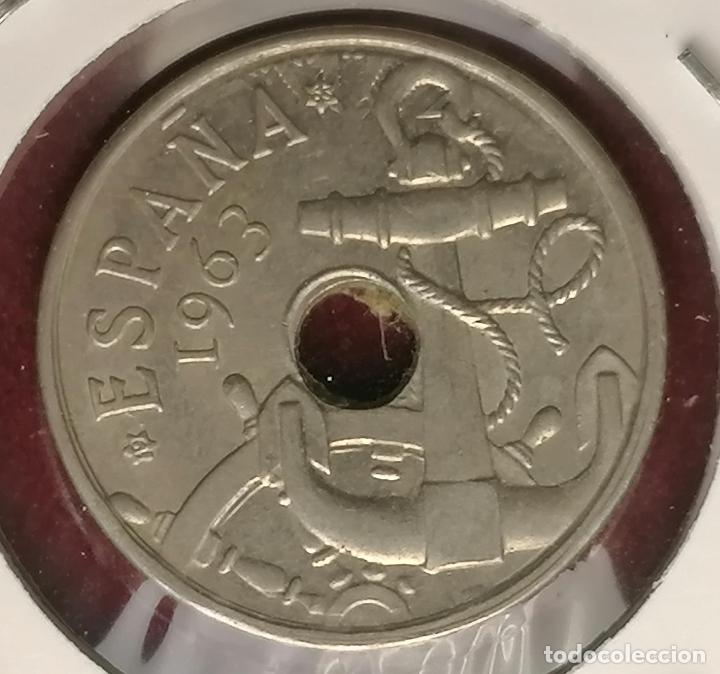 Monedas con errores: 50 centimos 1963 * 65 Repintada Flechas y ancla - Foto 3